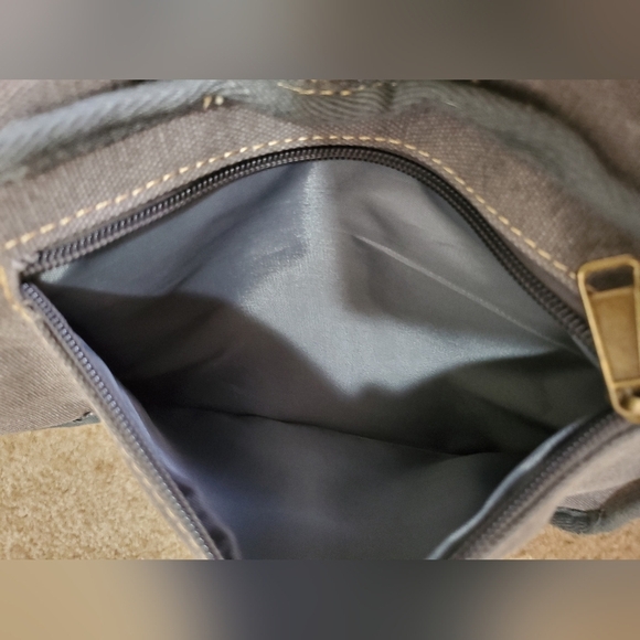 Michigan Gray Multi Zipper Fanny Pack/Crossbody Bag - Picture 12 of 16